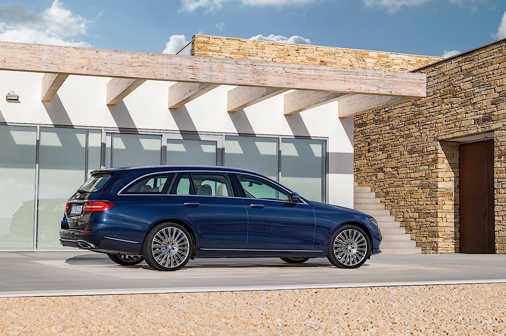 Mercedes Benz E-Klasse T-Modell photo 37