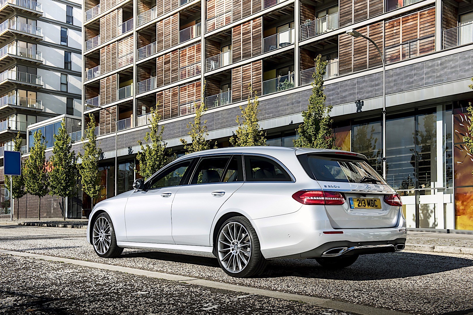 Mercedes Benz E-Klasse T-Modell photo 52