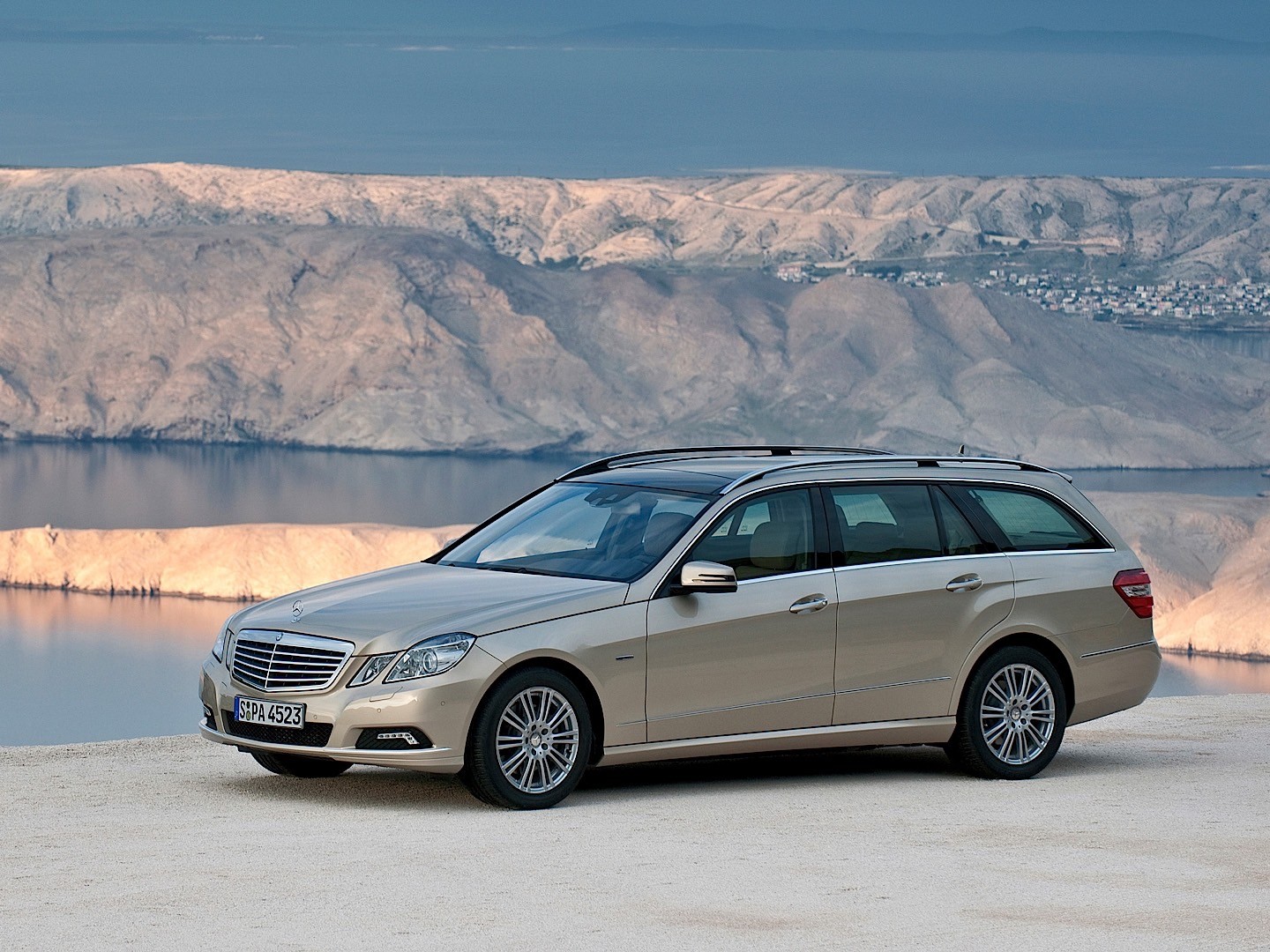 Mercedes Benz E-Klasse T-Modell photo 22