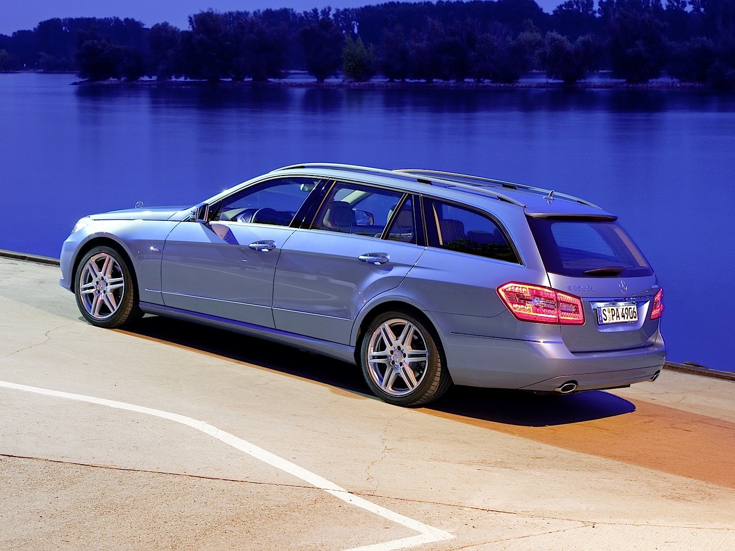 Mercedes Benz E-Klasse T-Modell photo 34