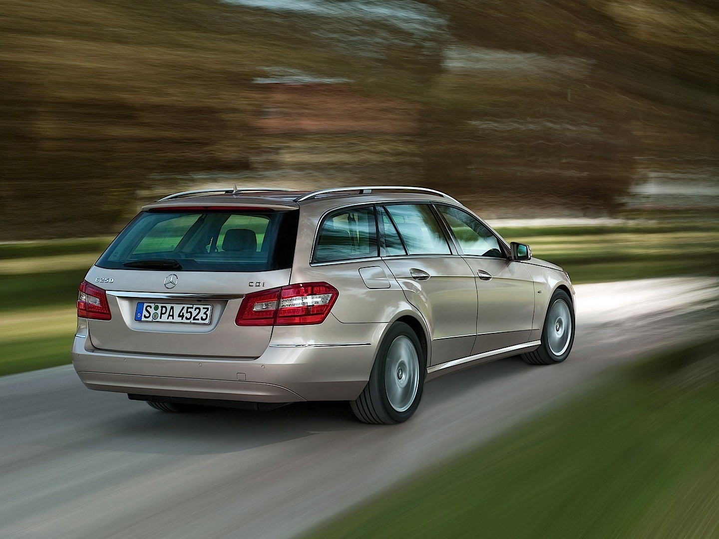 Mercedes Benz E-Klasse T-Modell photo 41