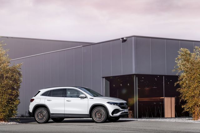 Mercedes Benz Eqa Foto 28