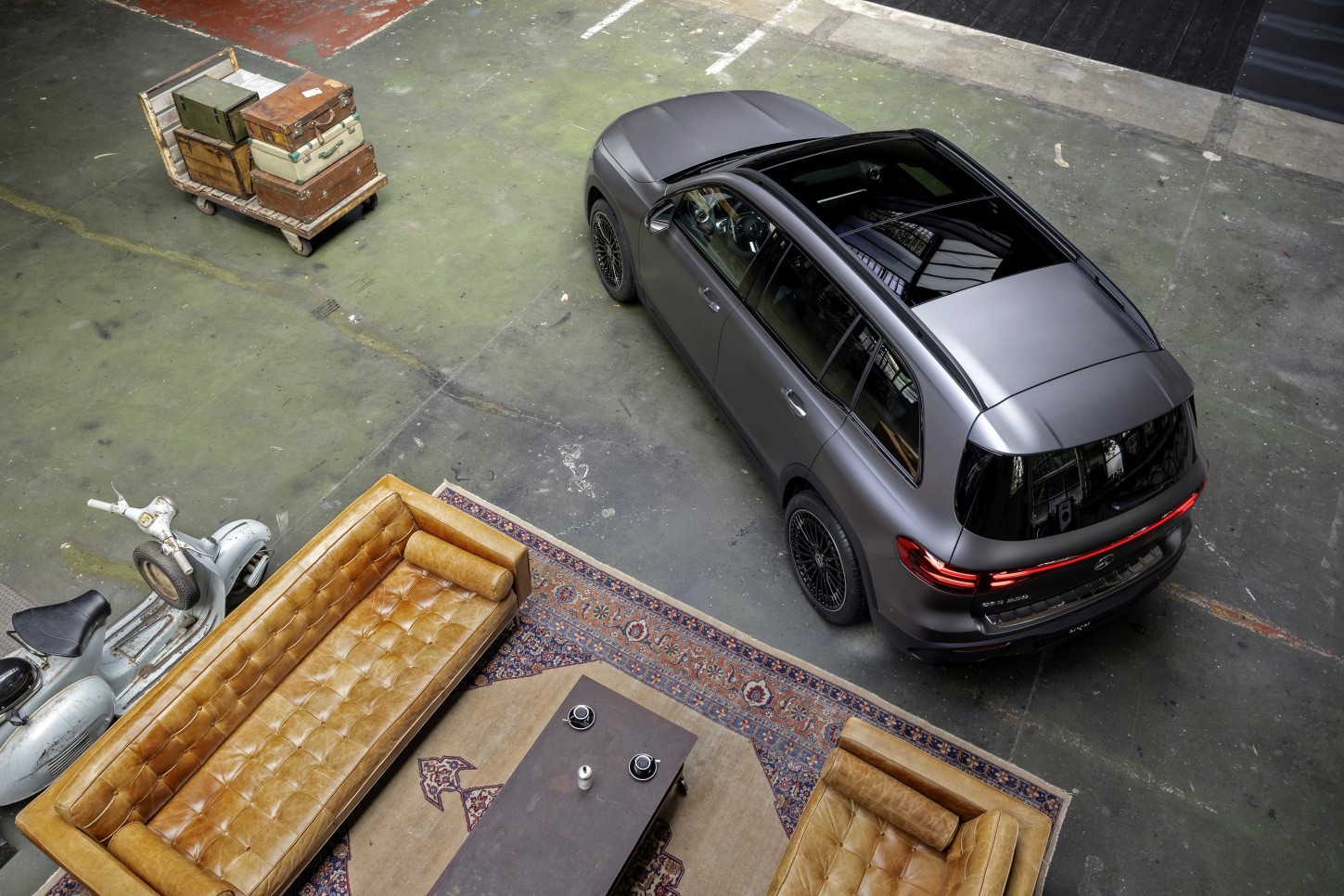 Mercedes Benz Eqa photo 9