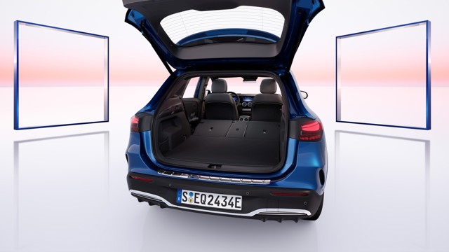 Mercedes Benz Eqa photo 23