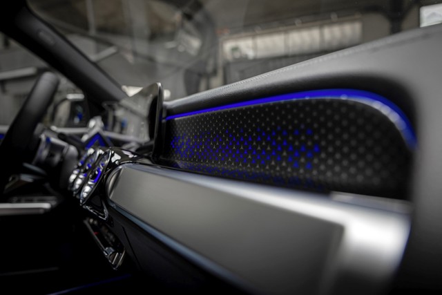 Mercedes Benz Eqa photo 31