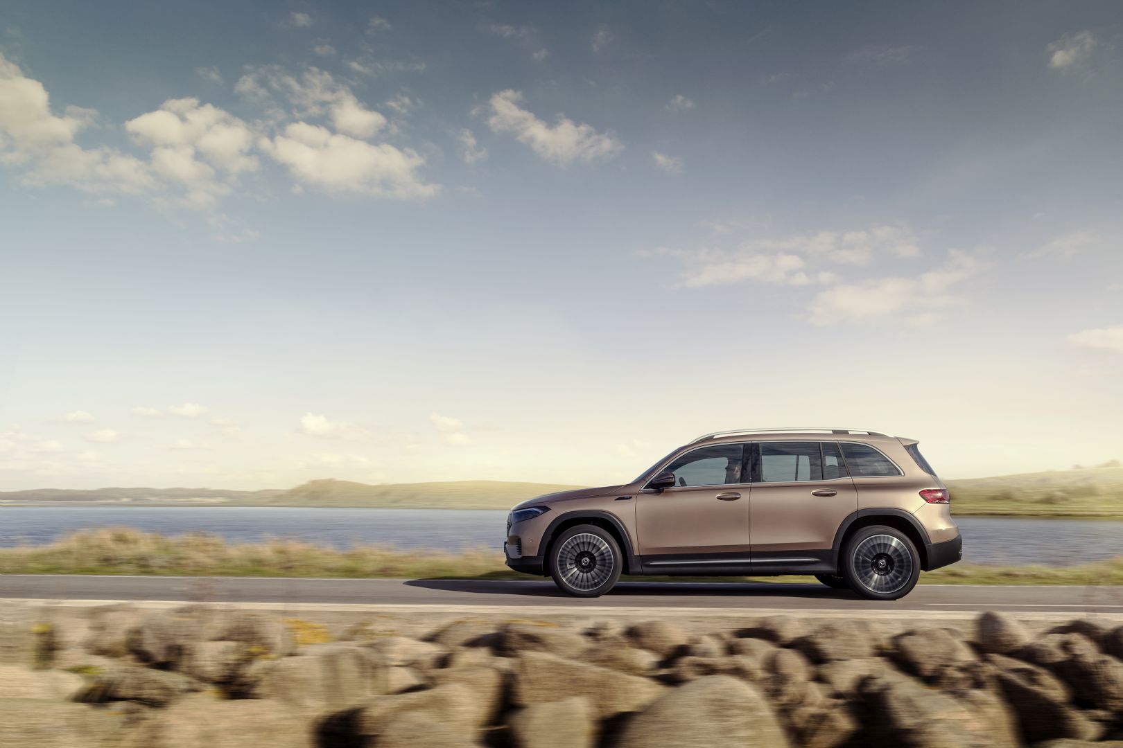 Mercedes Benz Eqb photo 2