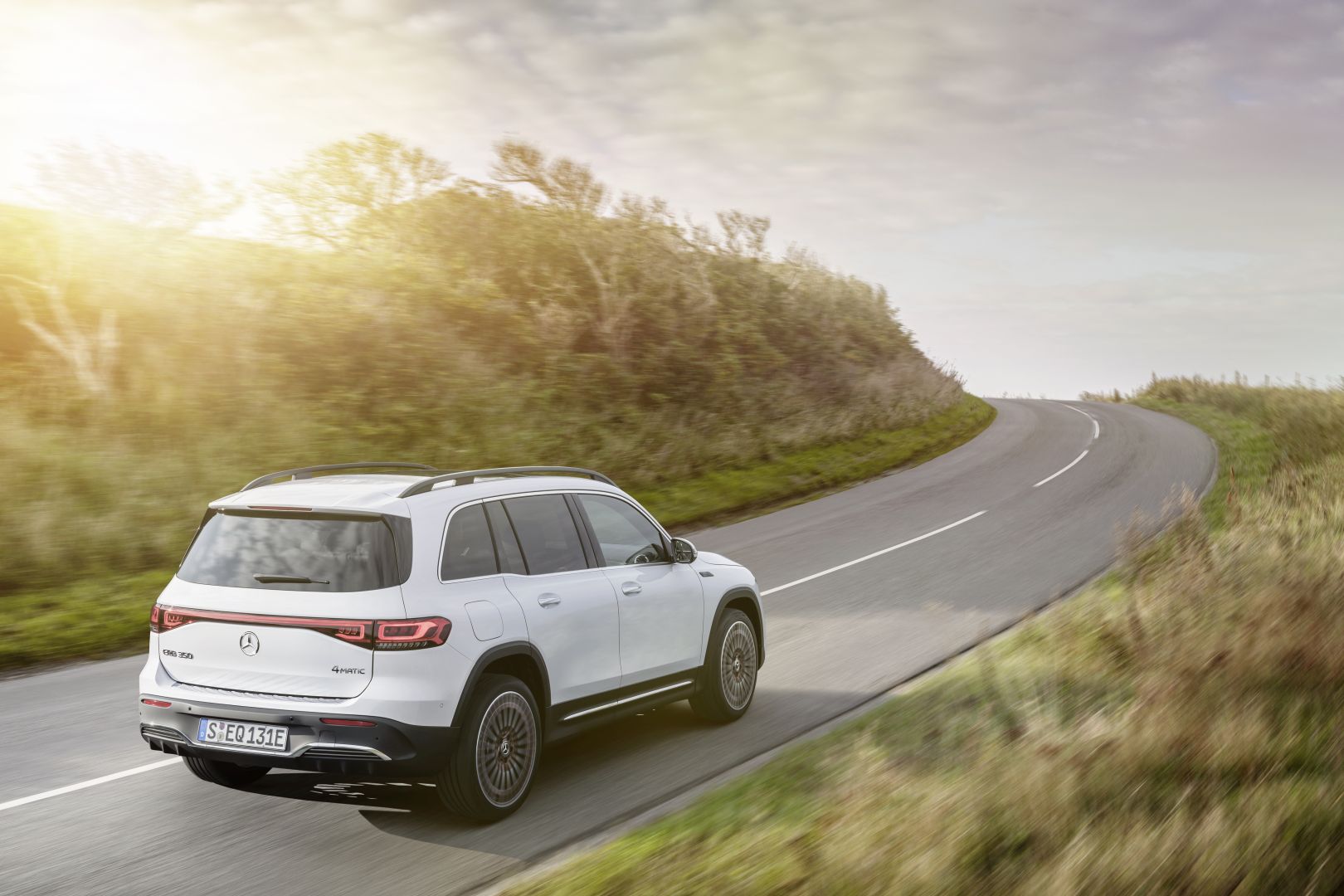 Mercedes Benz Eqb photo 12