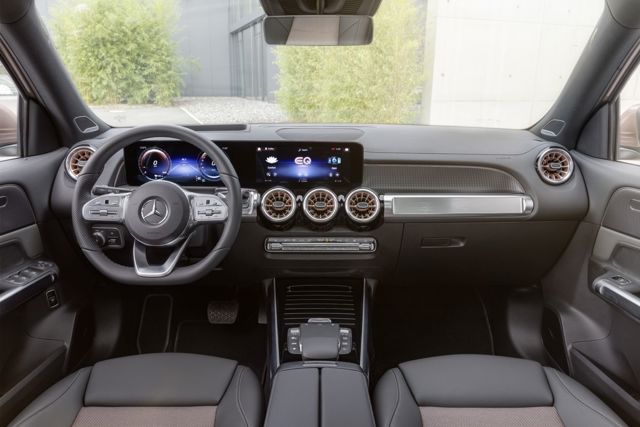 Mercedes Benz Eqb photo 64