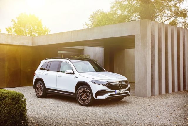 Mercedes Benz Eqb photo 26