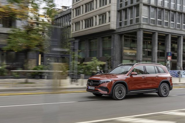 Mercedes Benz Eqb photo 32