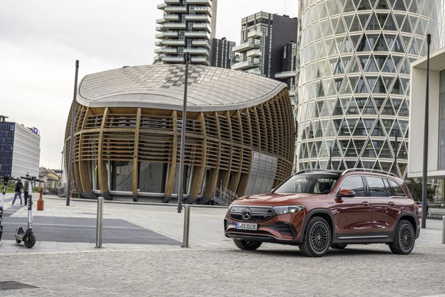 Mercedes Benz Eqb photo 46