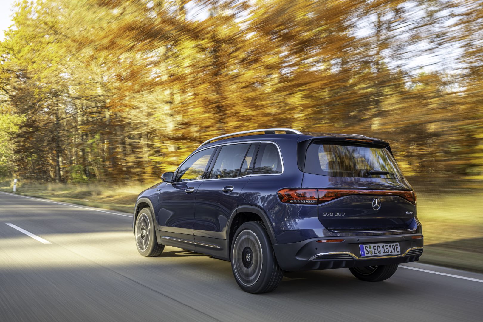 Mercedes Benz Eqb photo 60