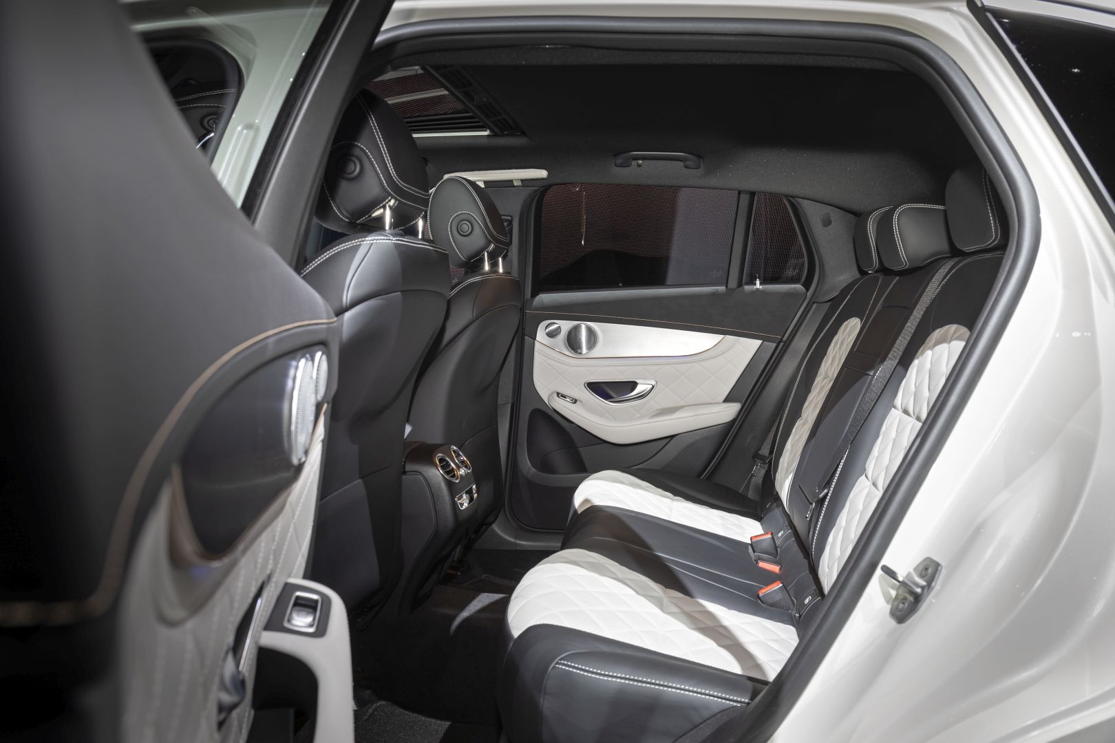 Mercedes Benz Eqc photo 96