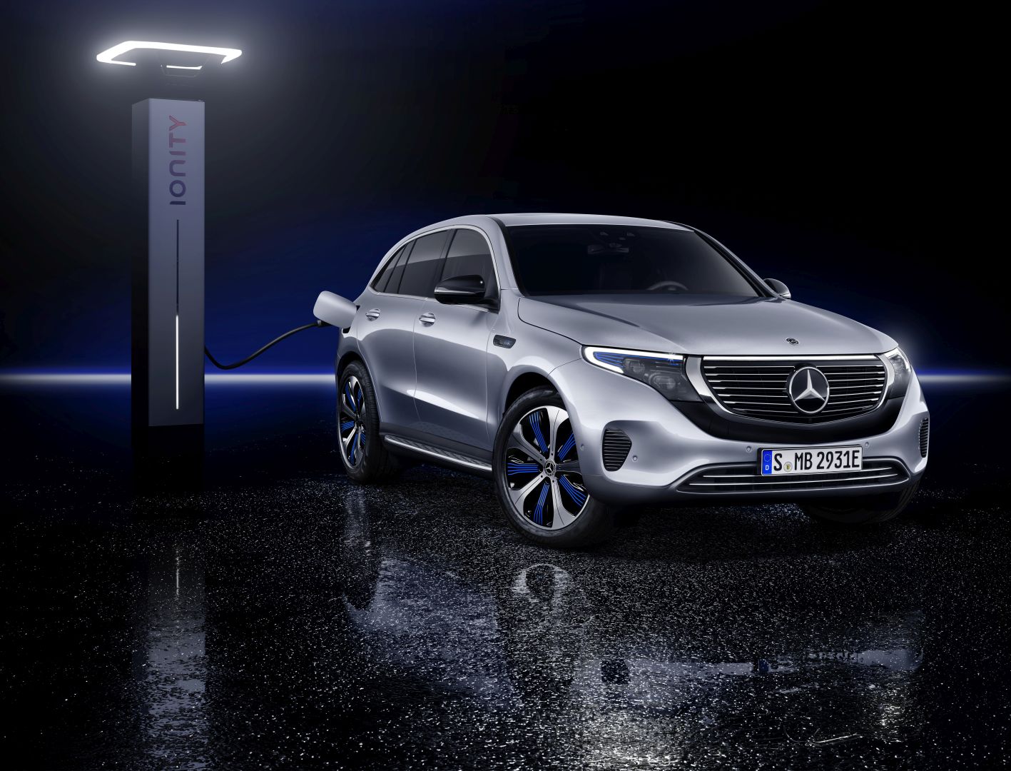 Mercedes Benz Eqc photo 2