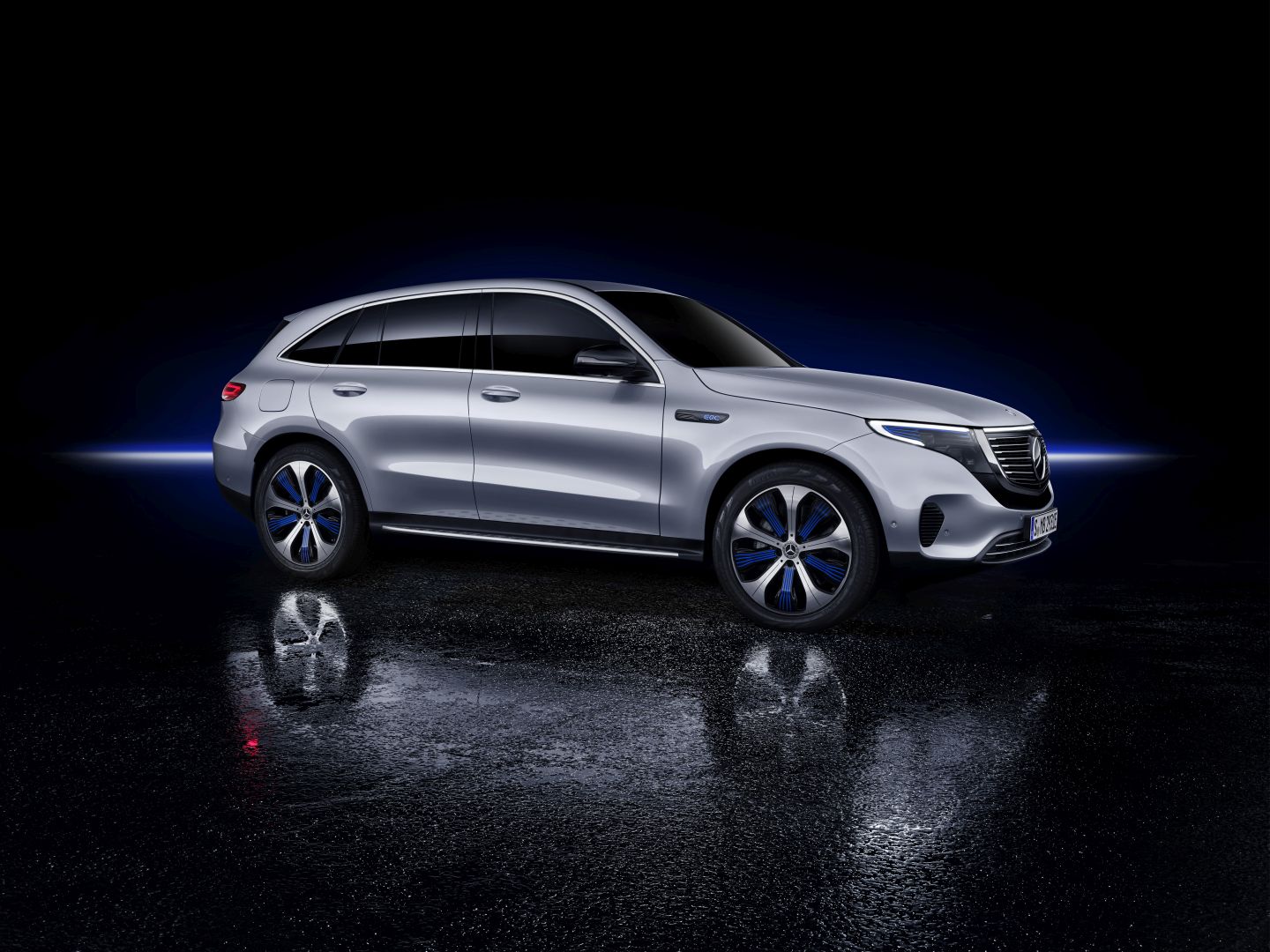 Mercedes Benz Eqc photo 3
