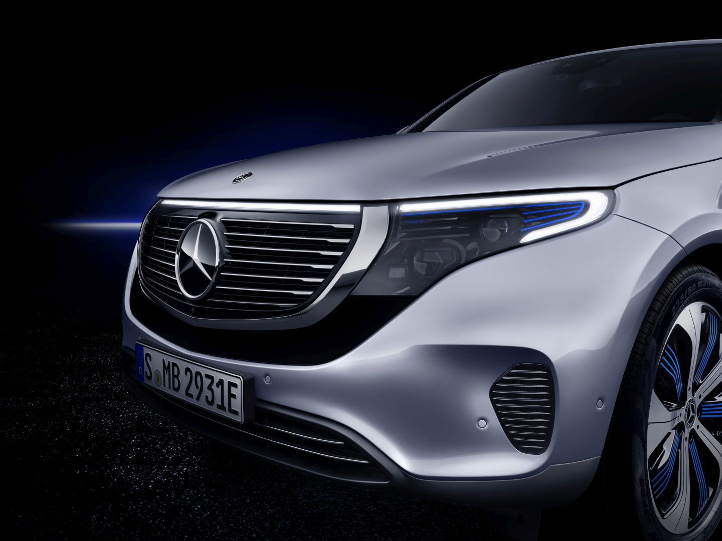 Mercedes Benz Eqc photo 6