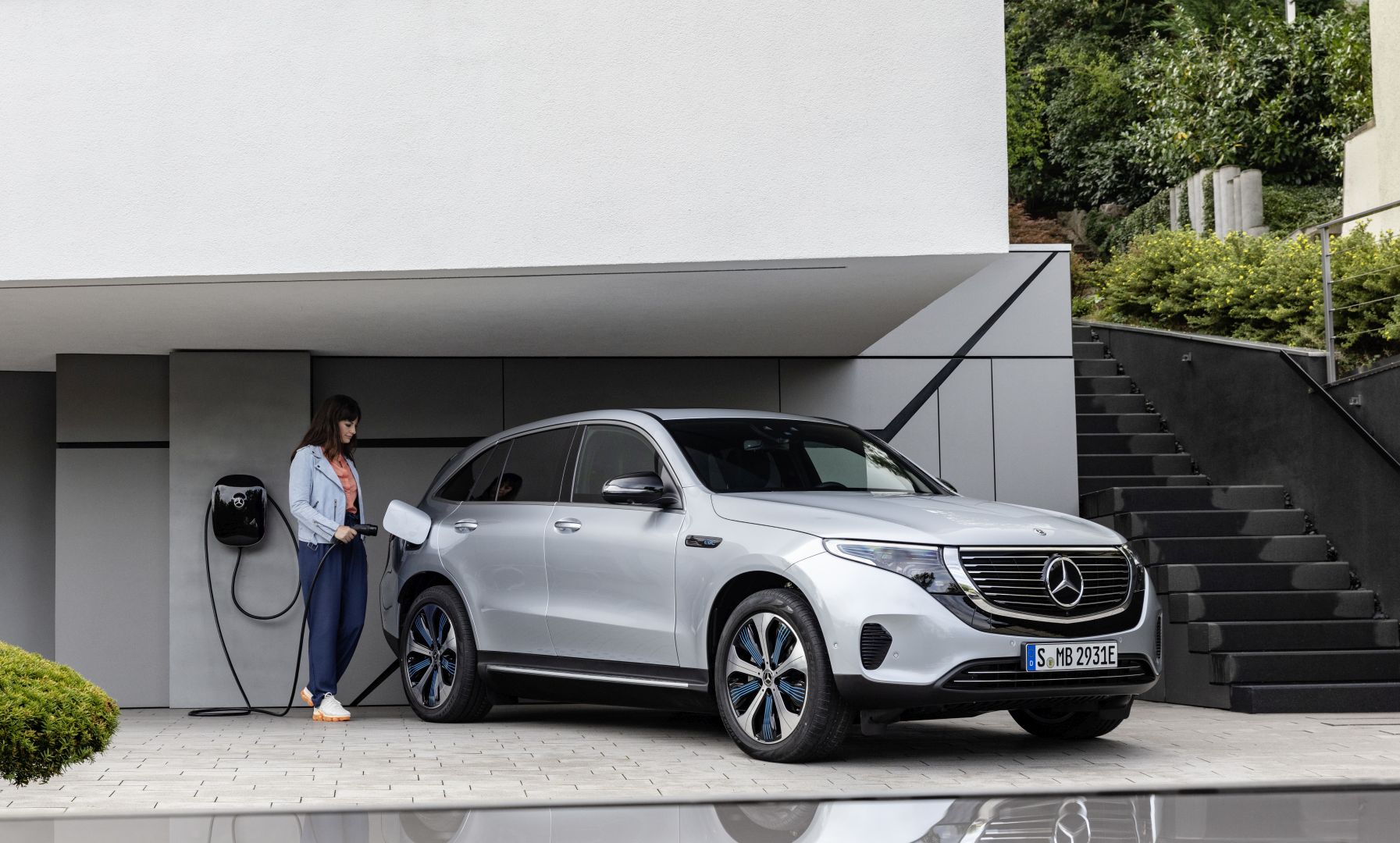 Mercedes Benz Eqc photo 15