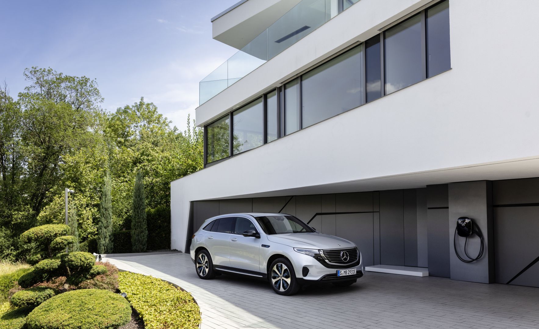 Mercedes Benz Eqc photo 18