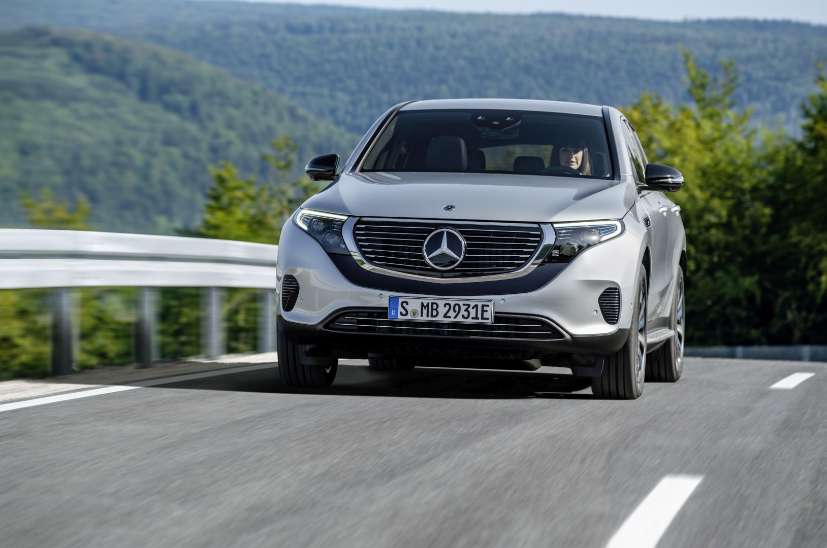 Mercedes Benz Eqc photo 21