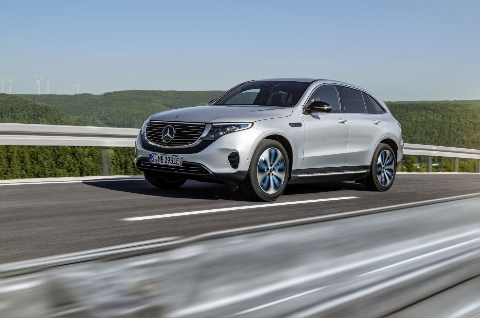 Mercedes Benz Eqc photo 22
