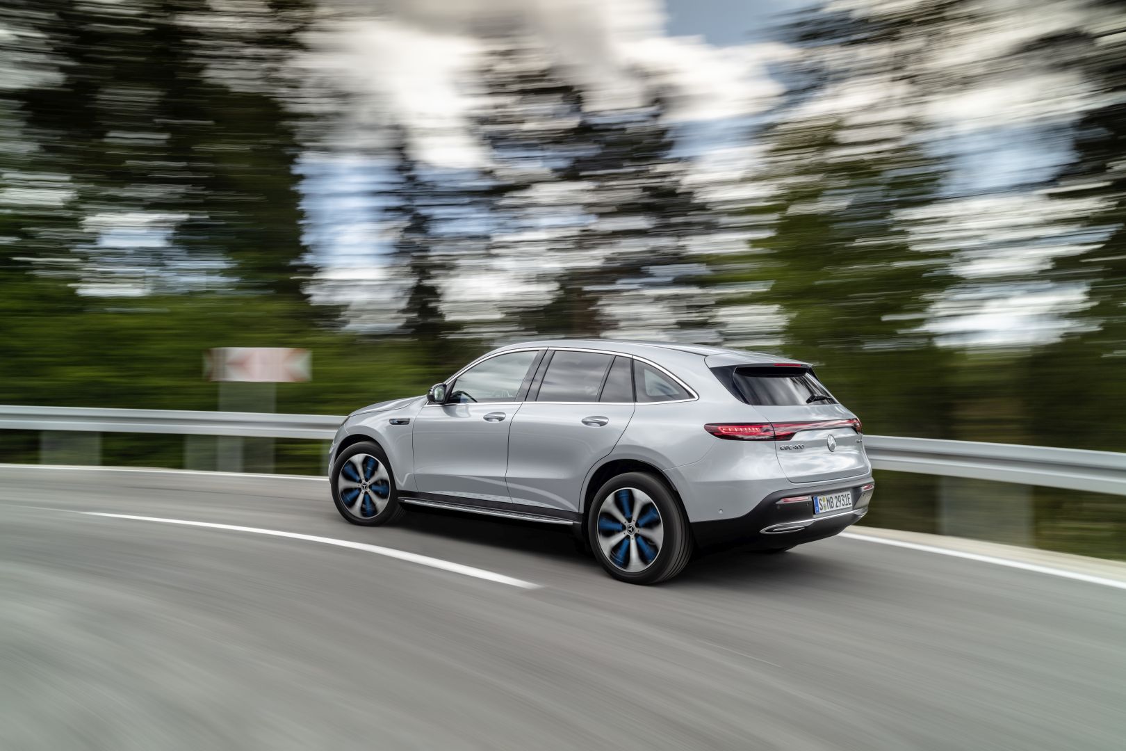 Mercedes Benz Eqc photo 33