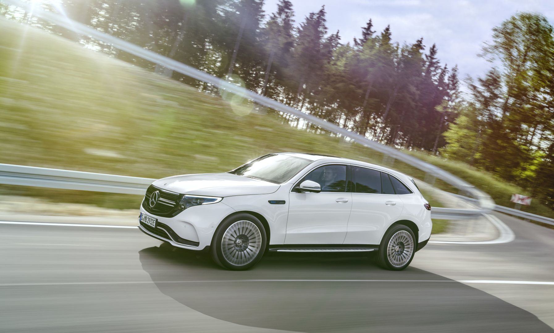 Mercedes Benz Eqc photo 40