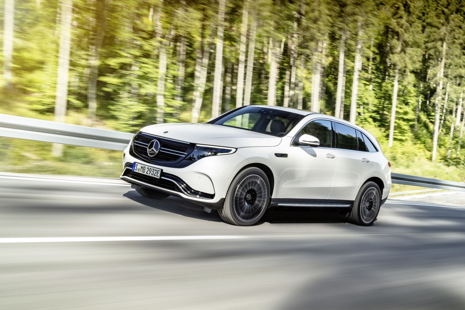 Mercedes Benz Eqc photo 43