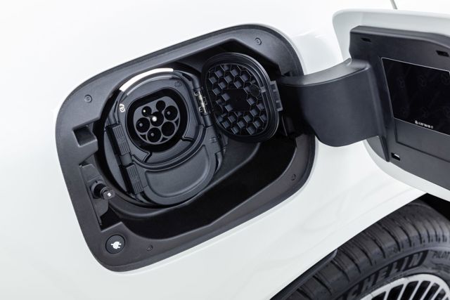 Mercedes Benz Eqc photo 51