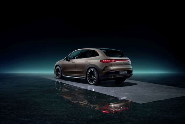 Mercedes Benz Eqe Suv photo 92