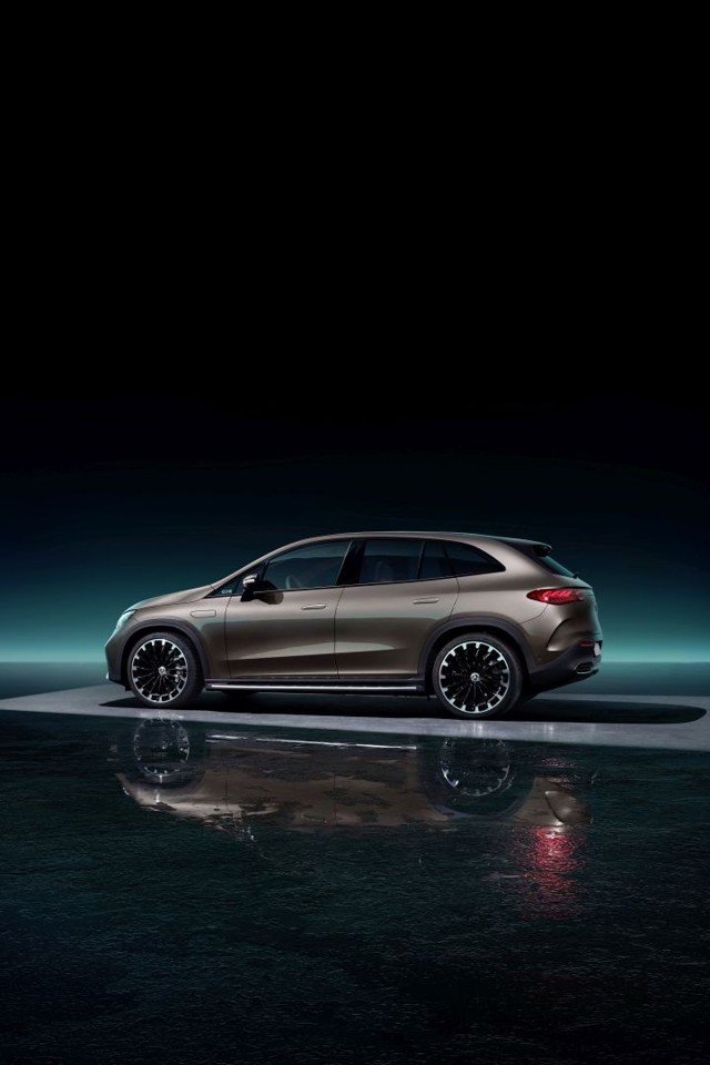 Mercedes Benz Eqe Suv photo 99