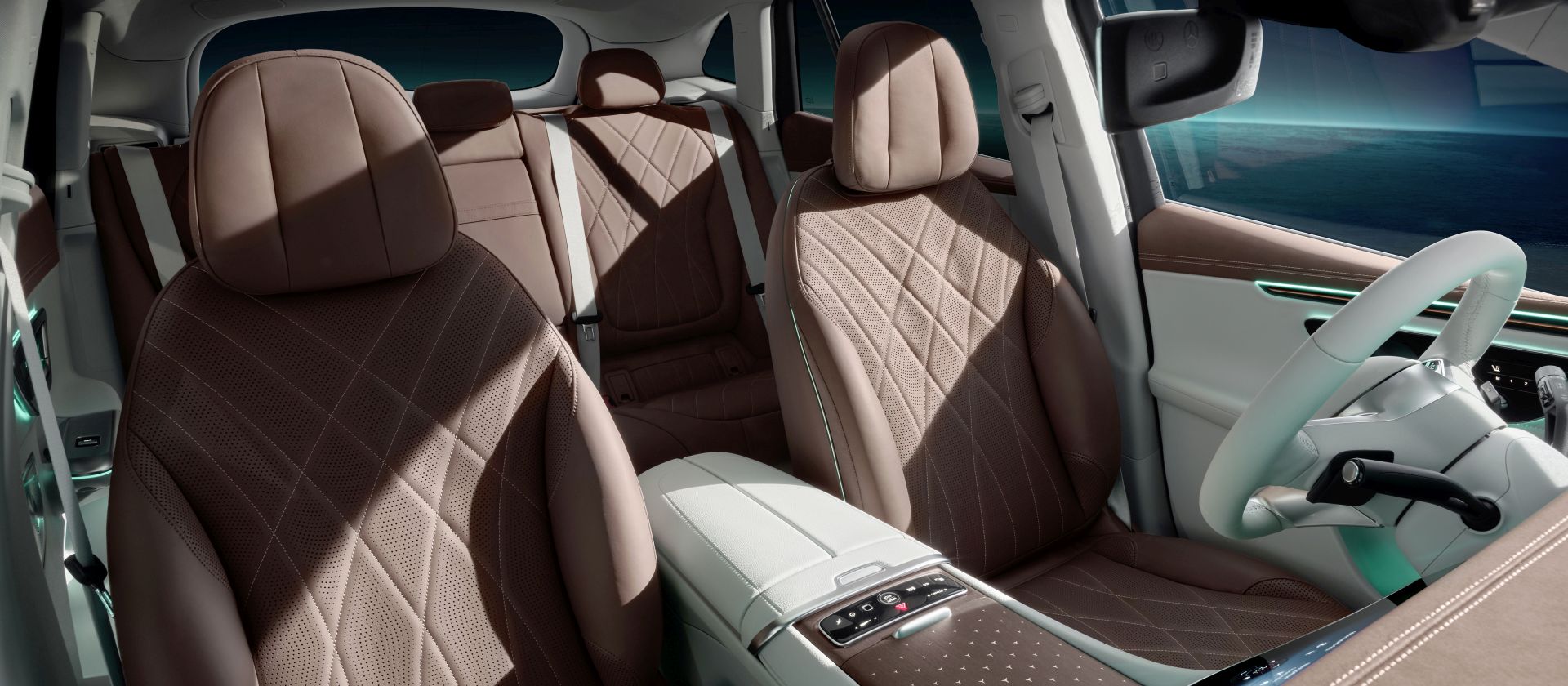 Mercedes Benz Eqe Suv photo 137