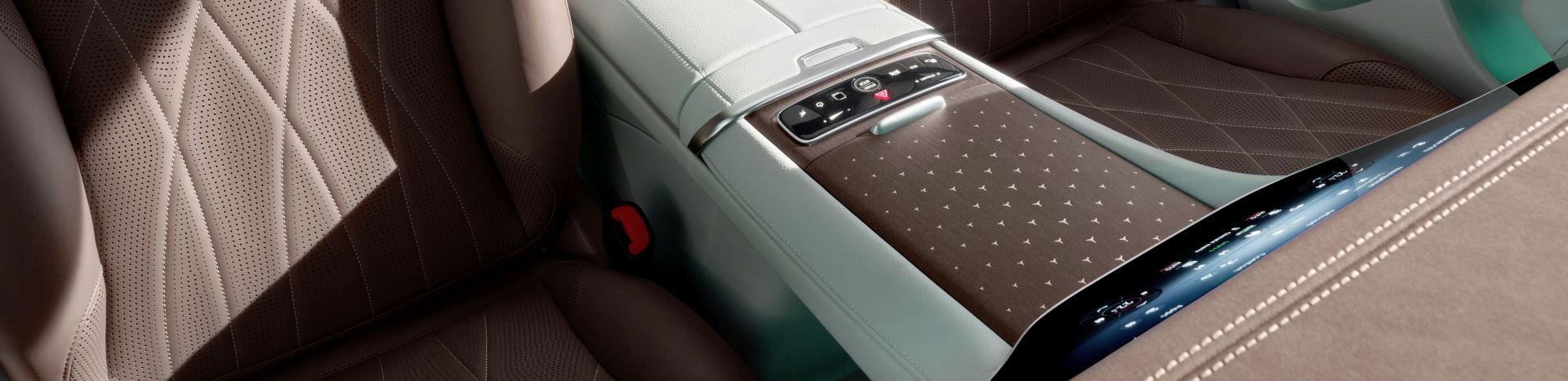 Mercedes Benz Eqe Suv photo 140