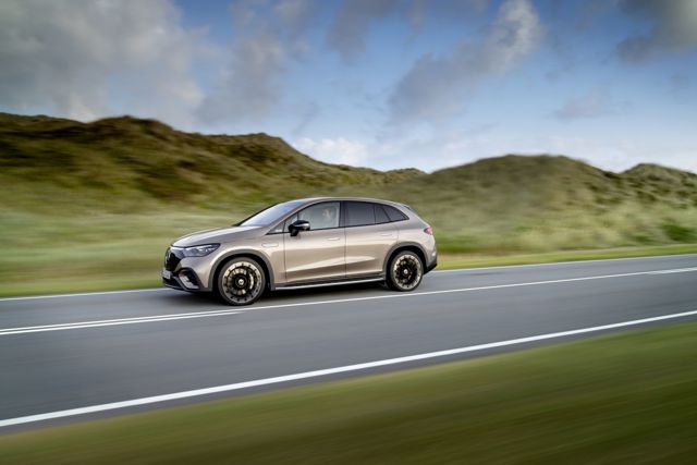 Mercedes Benz Eqe Suv photo 2