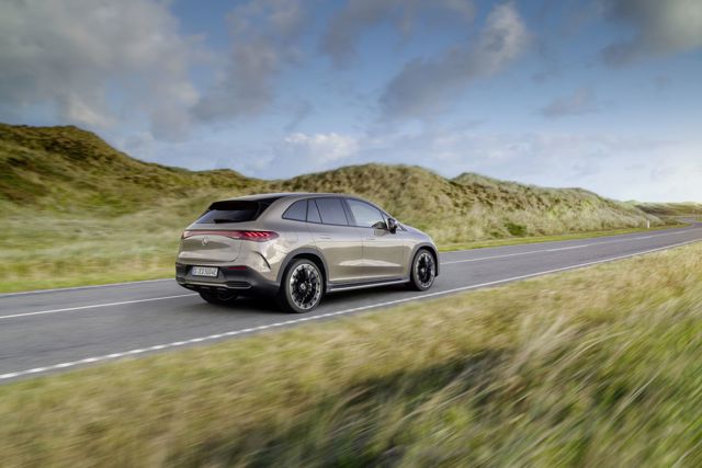 Mercedes Benz Eqe Suv photo 3