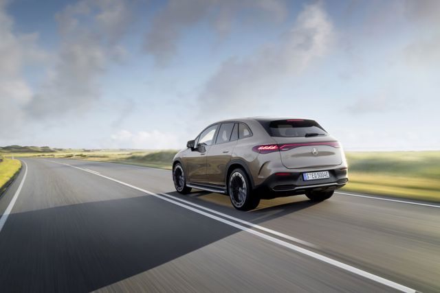 Mercedes Benz Eqe Suv photo 5