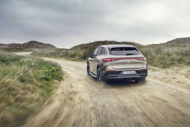 Mercedes Benz Eqe Suv photo 8