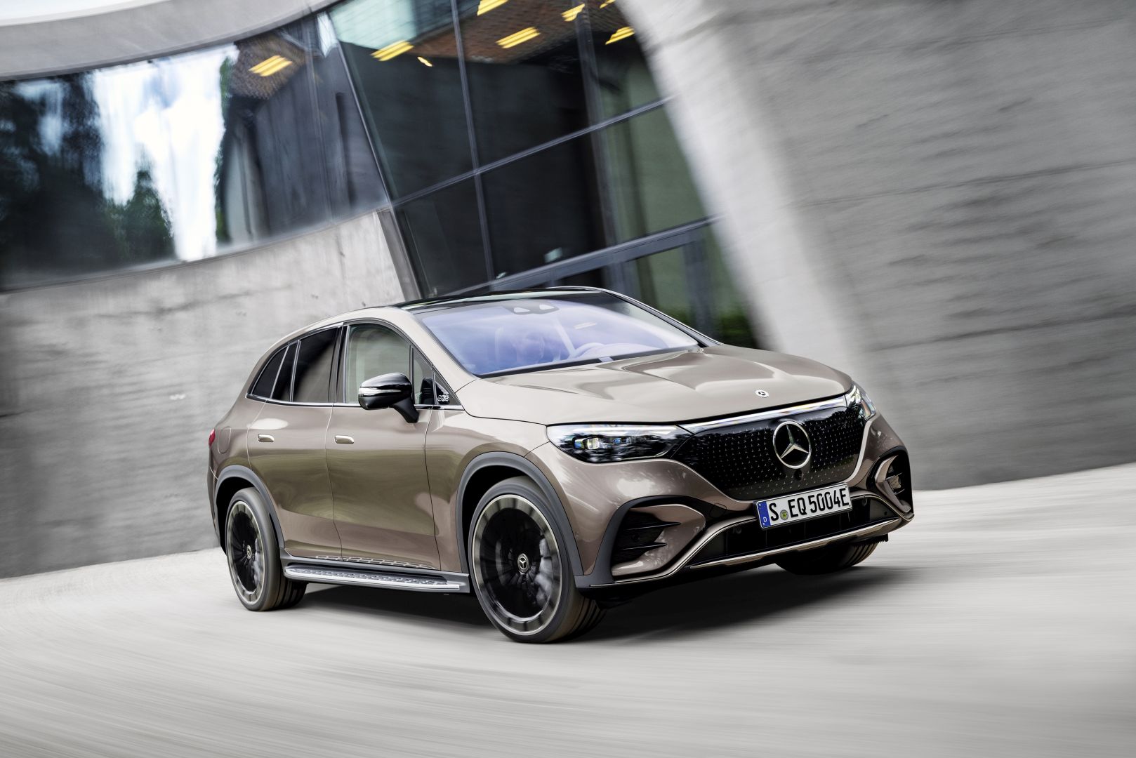 Mercedes Benz Eqe Suv photo 12