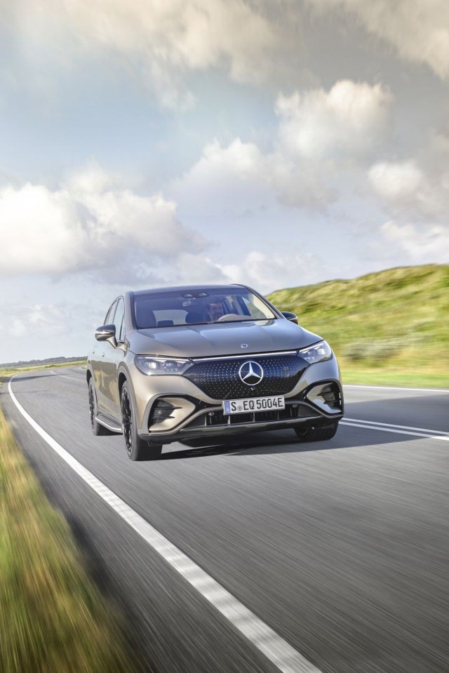Mercedes Benz Eqe Suv photo 14