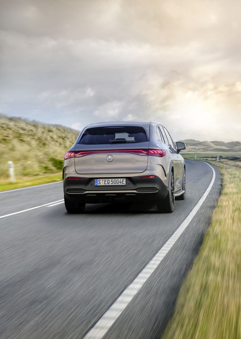 Mercedes Benz Eqe Suv photo 15