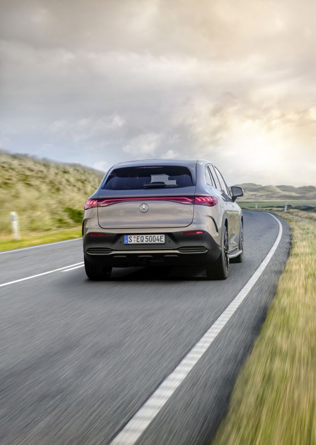 Mercedes Benz Eqe Suv photo 15