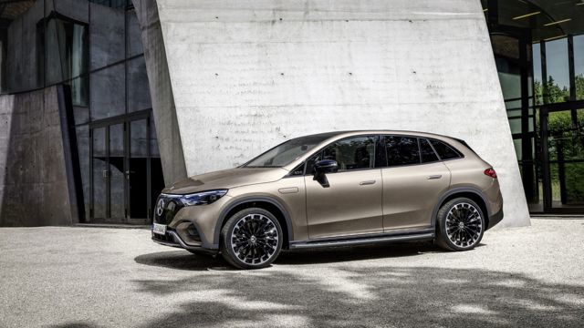 Mercedes Benz Eqe Suv photo 21