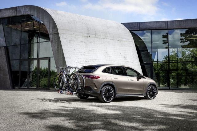Mercedes Benz Eqe Suv photo 25