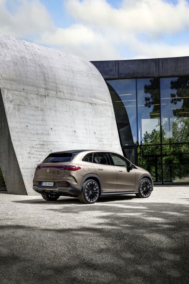Mercedes Benz Eqe Suv photo 27