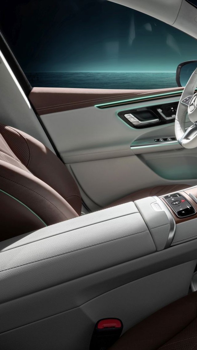 Mercedes Benz Eqe Suv photo 106