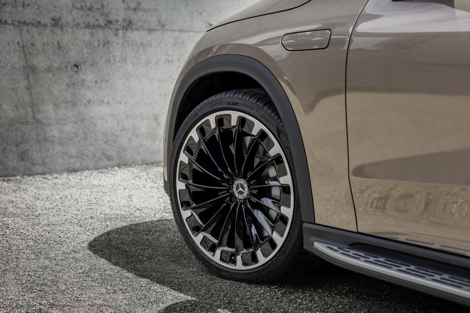 Mercedes Benz Eqe Suv photo 30