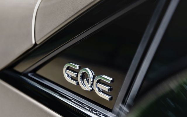 Mercedes Benz Eqe Suv photo 31