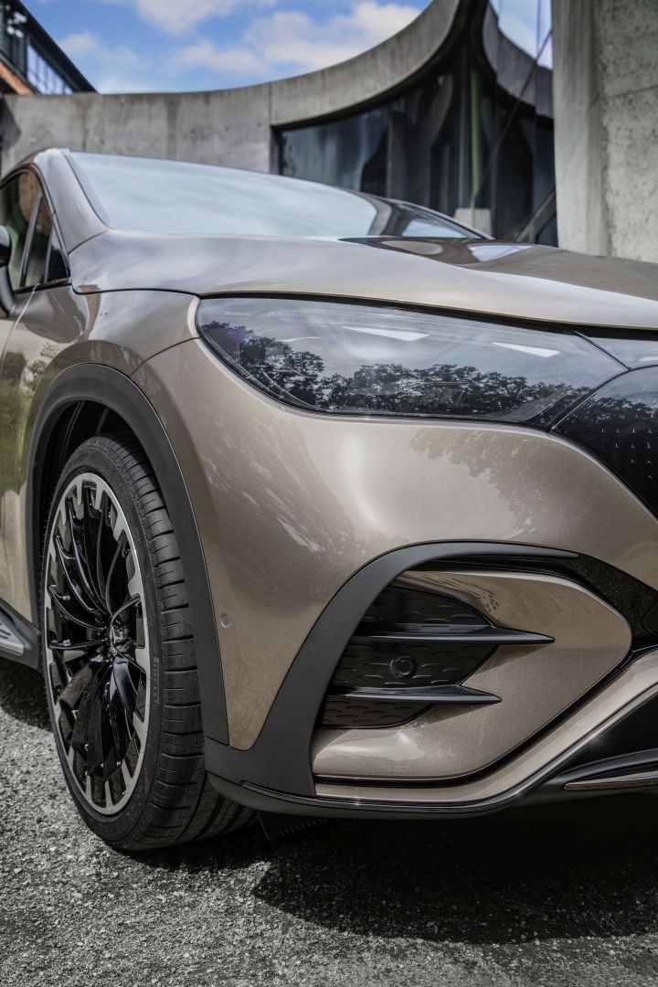 Mercedes Benz Eqe Suv photo 32