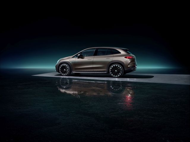 Mercedes Benz Eqe Suv photo 39