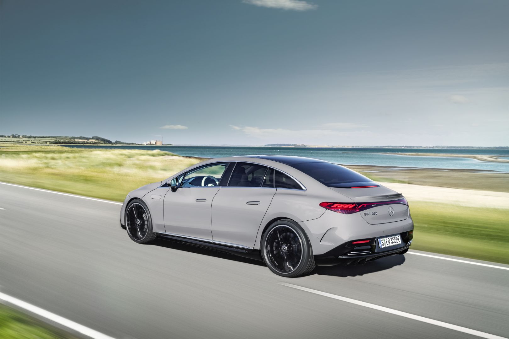 Mercedes Benz Eqe photo 2