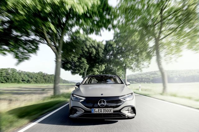 Mercedes Benz Eqe photo 7